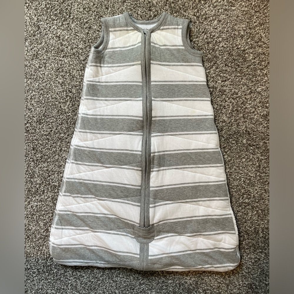Burt's Bee Baby Beekeeper Wearable Blanket, Quilted Gray, TOG 1.5, Medium - Picture 4 of 7